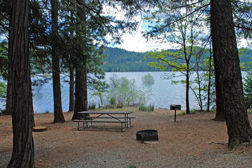 Photo of Scotts Flat Lake, California